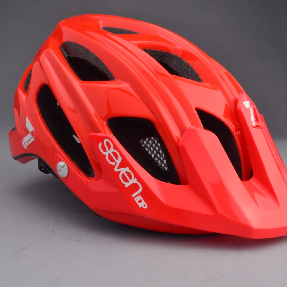 7iDP M4 Helmet Size: Small/Medium